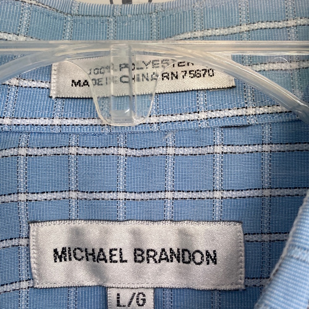 NWOT MICHAEL BRANDON Men’s sz. L lt. blue check shirt $19 - Picture 2 of 3